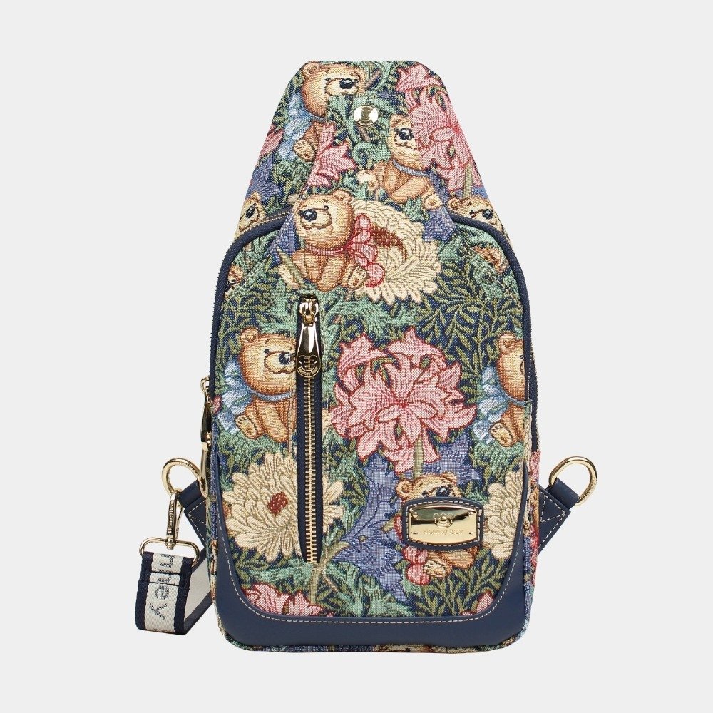 Embrace the wilderness with our tapestry-inspired belt bag useful for travellers.